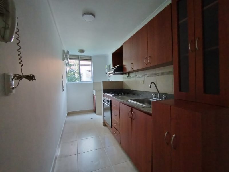 Apartamento en arriendo en Cumbres, Medellín · foto 4 de 24
