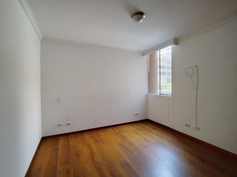 Apartamento en arriendo en Cumbres, Medellín · foto 11 de 24
