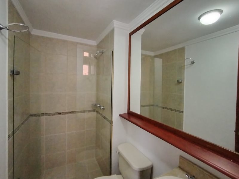 Apartamento en arriendo en Cumbres, Medellín · foto 16 de 24