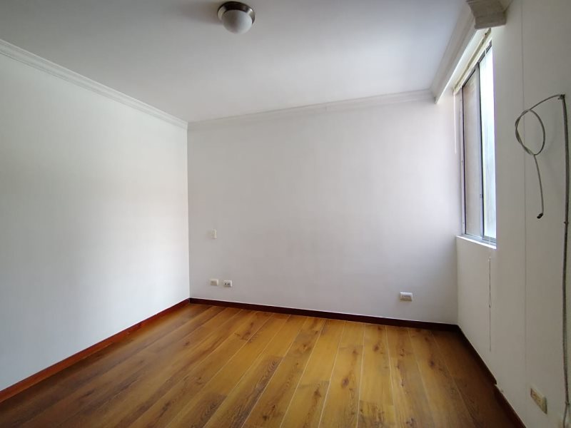 Apartamento en arriendo en Cumbres, Medellín · foto 23 de 24