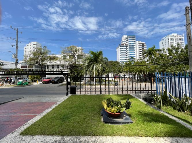 Casa de 5 alcobas en arriendo en Bocagrande, Cartagena, 302 m² · foto 18 de 22