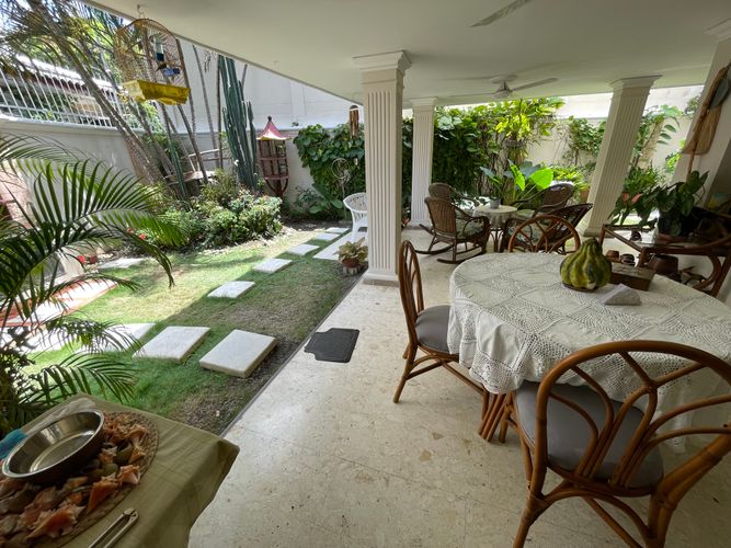 Casa de 5 alcobas en arriendo en Bocagrande, Cartagena, 302 m² · foto 19 de 22