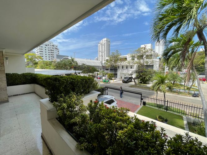 Casa de 5 alcobas en arriendo en Bocagrande, Cartagena, 302 m² · foto 21 de 22