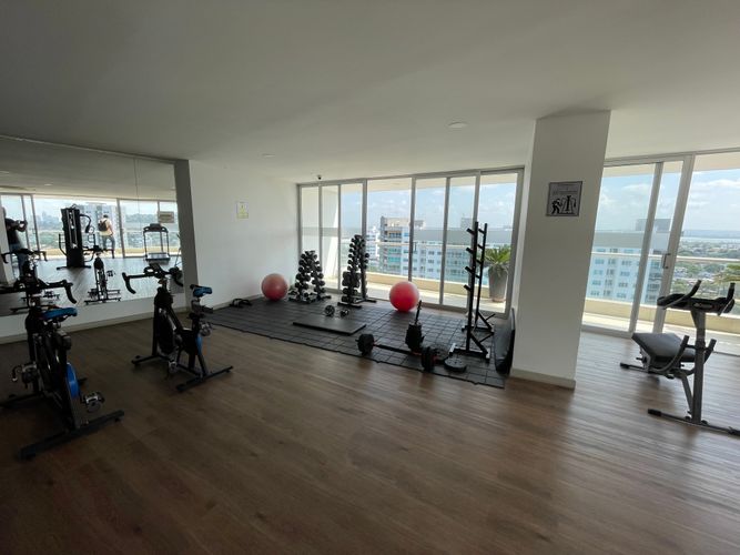Apartamento de 2 alcobas en venta en Crespo, Cartagena, 105 m² · foto 6 de 22