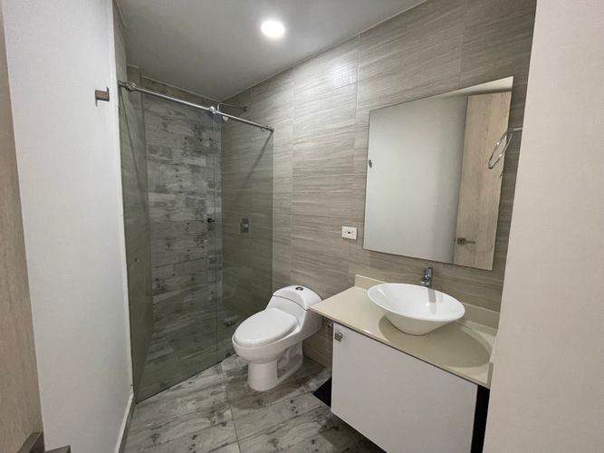 Apartamento de 2 alcobas en venta en Crespo, Cartagena, 105 m² · foto 8 de 22