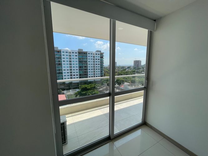 Apartamento de 2 alcobas en venta en Crespo, Cartagena, 105 m² · foto 10 de 22