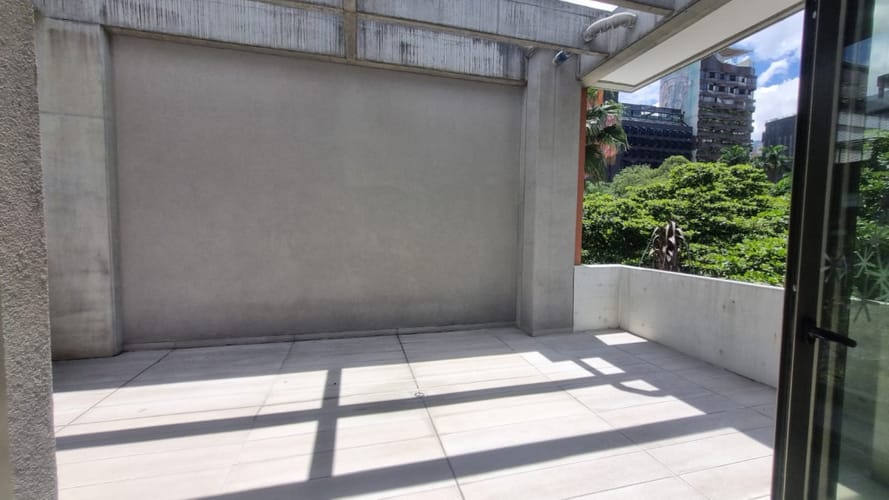 Oficina en arriendo en El Poblado, Medellín, 95 m² · foto 9 de 10