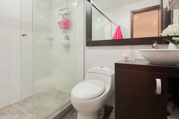 Apartamento de 3 alcobas en venta en Los Rosales, Bogotá, 130 m² · foto 15 de 17