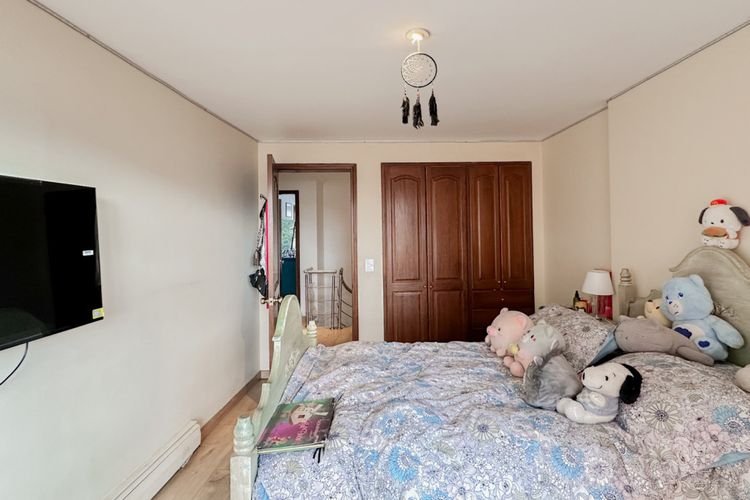 Apartamento de 3 alcobas en venta en Los Rosales, Bogotá, 130 m² · foto 17 de 17
