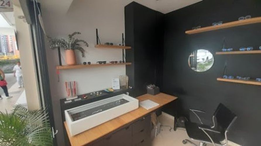 Local en arriendo en Prados De Sabaneta, Sabaneta, 6 m² · foto 6 de 13