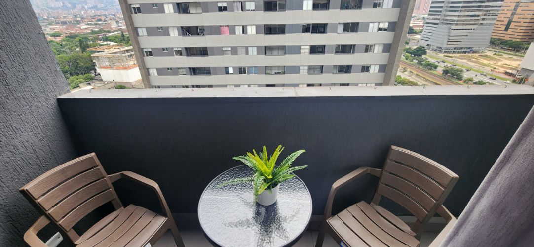 Apartamento de 3 alcobas en arriendo en Shellmar, Medellín, 96 m² · foto 5 de 17
