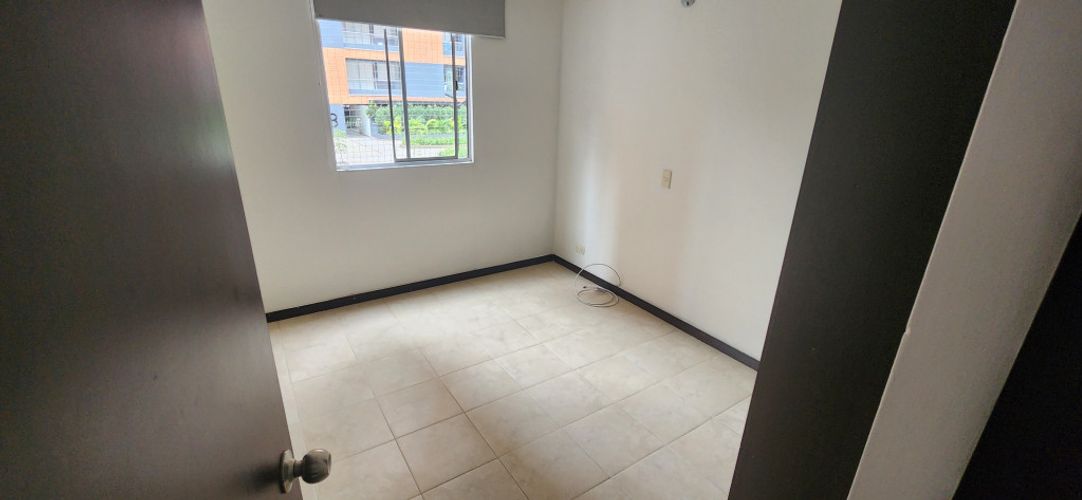 Apartamento de 3 alcobas en arriendo en Villa Carlota, Medellín, 76 m² · foto 6 de 12