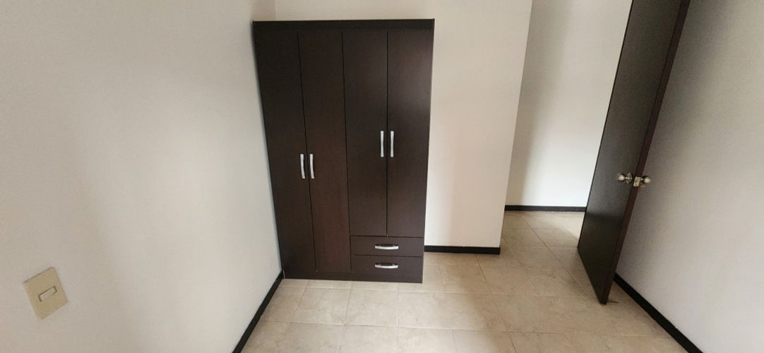 Apartamento de 3 alcobas en arriendo en Villa Carlota, Medellín, 76 m² · foto 7 de 12