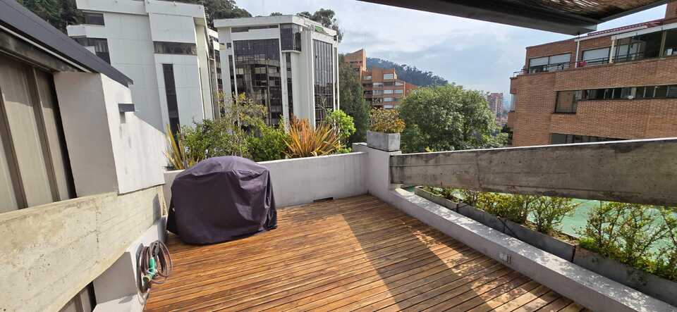 Apartamento en venta en Chicó Alto, Bogotá · foto 2 de 13