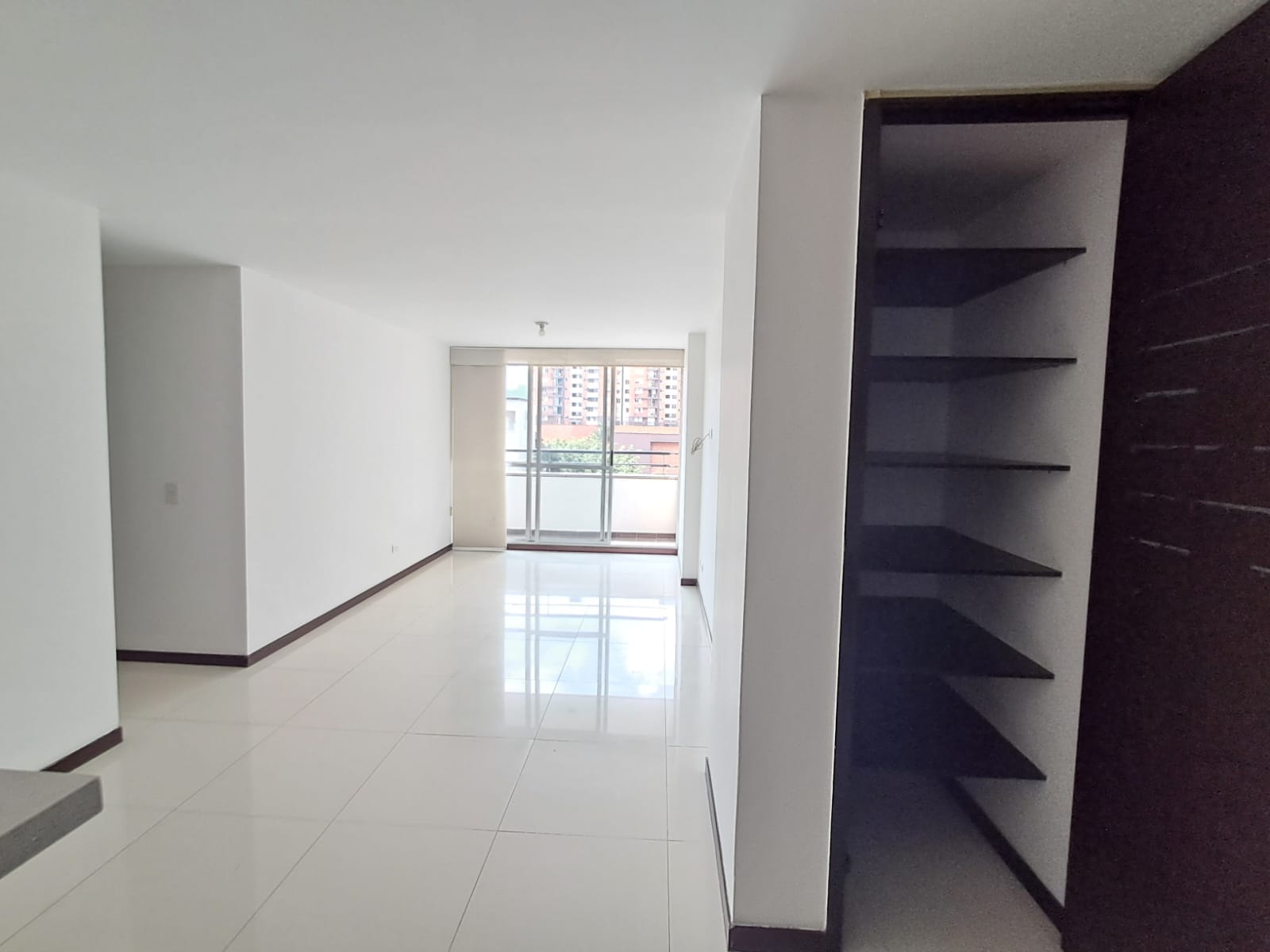 Apartamento en arriendo en Laureles, Medellín · foto 2 de 20