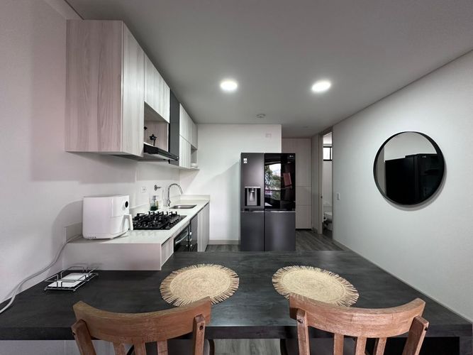 Apartamento de 1 alcoba en arriendo en El Poblado, Medellín, 65 m² · foto 2 de 13