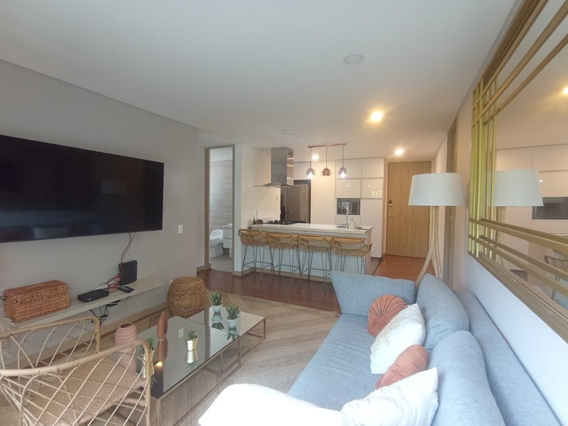 Apartamento en arriendo en El Poblado, Medellín · foto 2 de 11