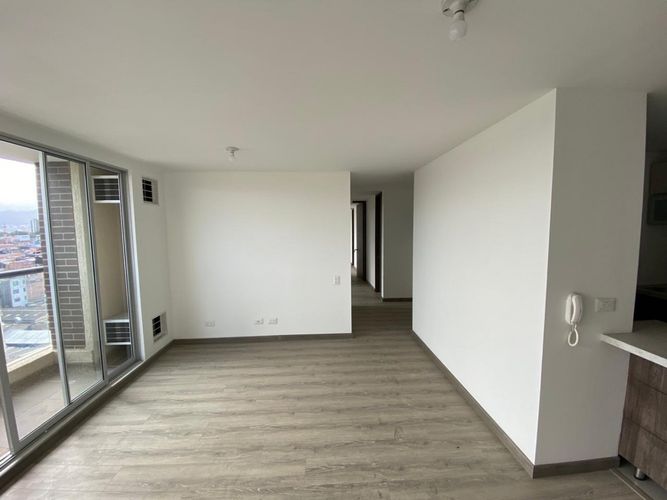 Apartamento de 3 alcobas en venta en Benjamin Herrera, Bogotá, 71 m² · foto 2 de 23