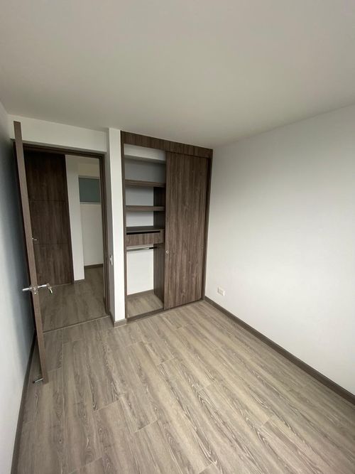 Apartamento de 3 alcobas en venta en Benjamin Herrera, Bogotá, 71 m² · foto 8 de 23