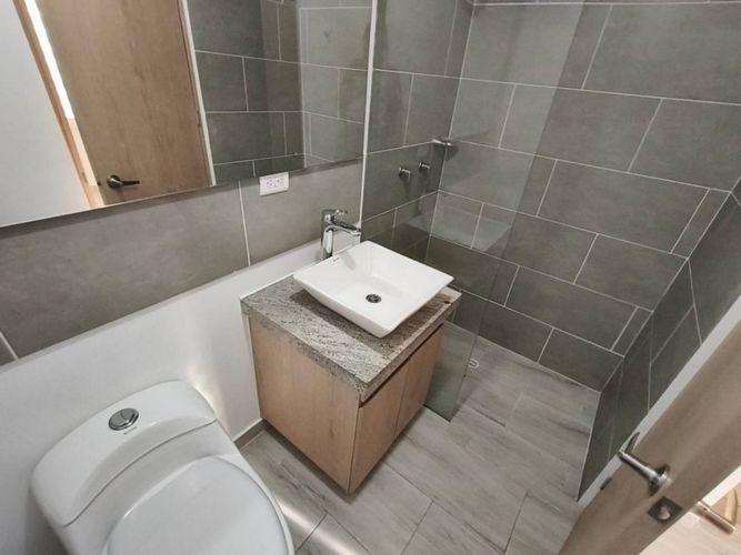 Apartamento de 3 alcobas en venta en Ricaurte, 68 m² · foto 22 de 24