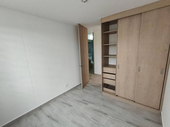 Apartamento de 3 alcobas en venta en Ricaurte, 68 m² · foto 18 de 24