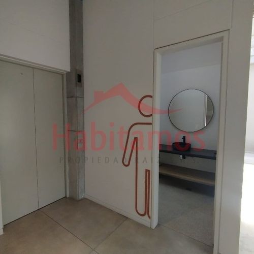 Local en arriendo en El Poblado, Medellín, 122 m² · foto 5 de 8