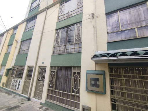 Casa en venta en Villas De Granada, Bogotá · foto 3 de 24