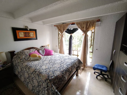 Casa en venta en Villas De Granada, Bogotá · foto 8 de 24