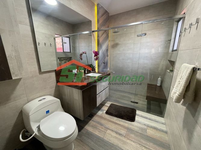 Casa de 4 alcobas en venta en Lagos Del Cacique, Bucaramanga, 465 m² · foto 18 de 24
