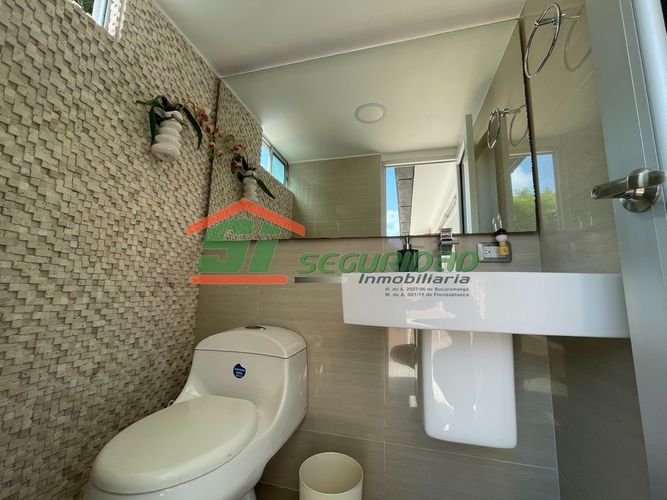 Casa de 4 alcobas en venta en Lagos Del Cacique, Bucaramanga, 465 m² · foto 11 de 24