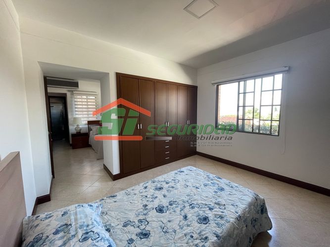 Casa de 4 alcobas en venta en Lagos Del Cacique, Bucaramanga, 465 m² · foto 16 de 24