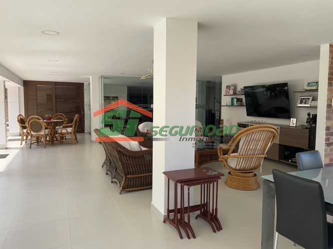 Casa de 4 alcobas en venta en Lagos Del Cacique, Bucaramanga, 465 m² · foto 7 de 24