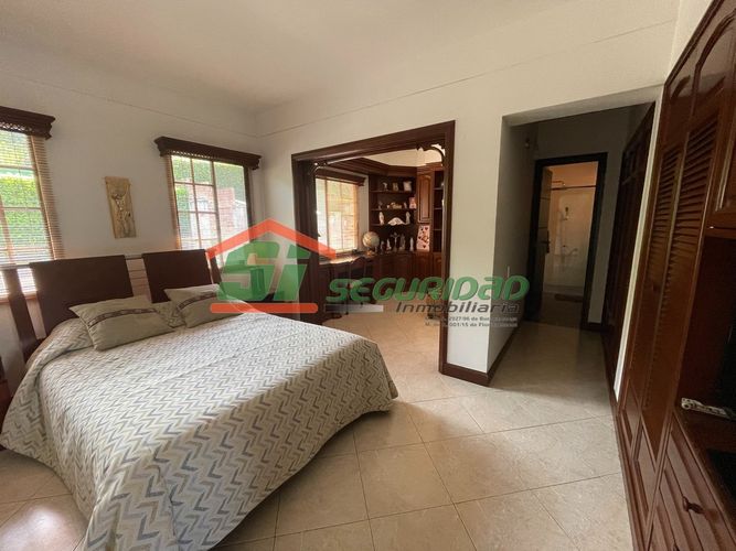 Casa de 4 alcobas en venta en Lagos Del Cacique, Bucaramanga, 465 m² · foto 19 de 24