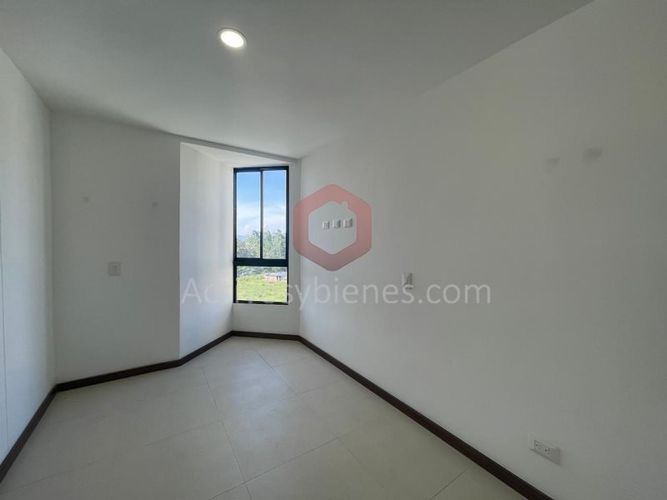 Apartamento de 2 alcobas en venta en Rionegro, 73 m² · foto 13 de 16