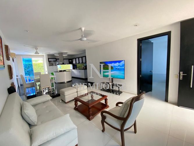 Casa de 4 alcobas en venta en Montecarlo, Girardot, 320 m² · foto 2 de 20