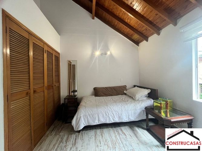 Casa de 3 alcobas en venta en Castropol, Medellín, 205 m² · foto 17 de 24