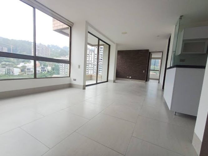 Apartamento de 2 alcobas en arriendo en Altos Del Poblado, Medellín, 81 m² · foto 11 de 12