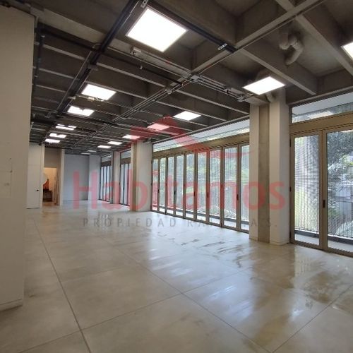 Local en arriendo en El Poblado, Medellín, 132 m² · foto 7 de 8