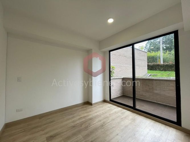 Apartamento de 2 alcobas en venta en Los Salados, El Retiro, 65 m² · foto 11 de 22