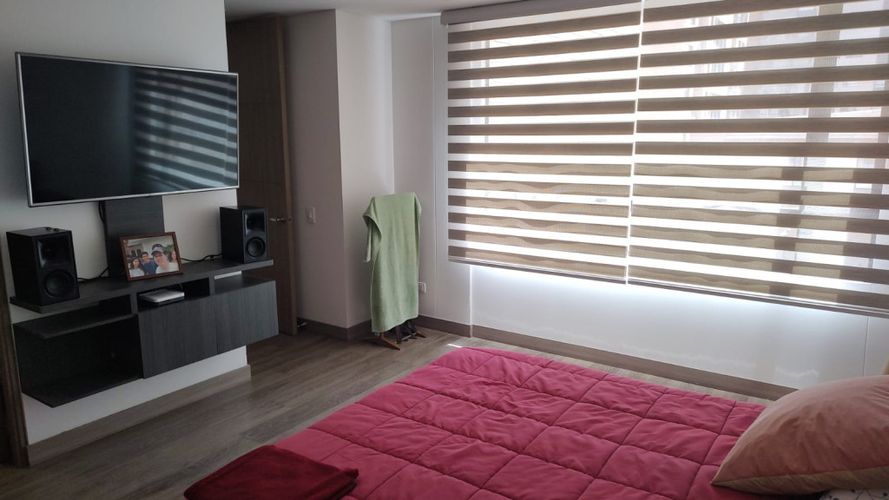 Apartamento de 3 alcobas en venta en Mazuren, Bogotá, 110 m² · foto 2 de 24