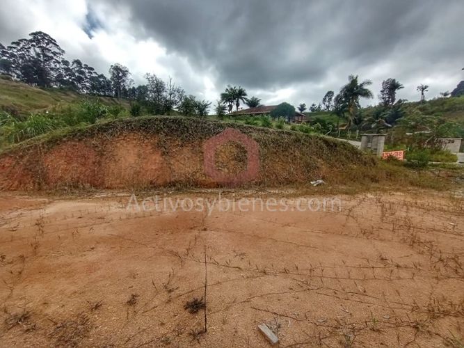 Lote en venta en Guarne, 1727 m² · foto 5 de 11