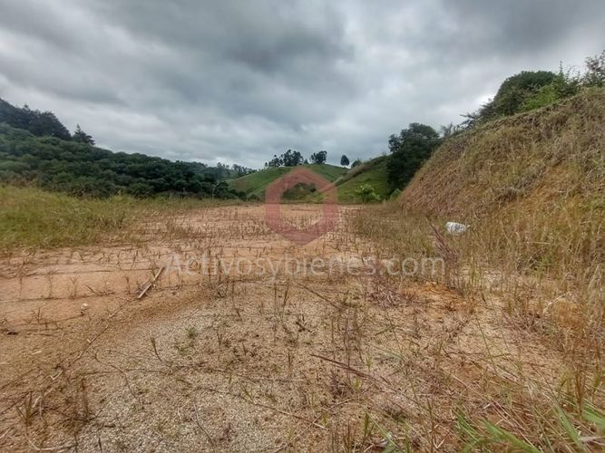 Lote en venta en Guarne, 1727 m² · foto 6 de 11
