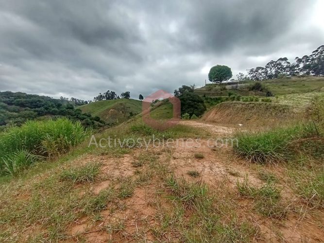 Lote en venta en Guarne, 1727 m² · foto 8 de 11