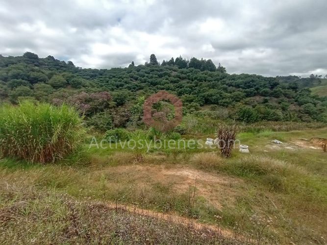 Lote en venta en Guarne, 1727 m² · foto 9 de 11