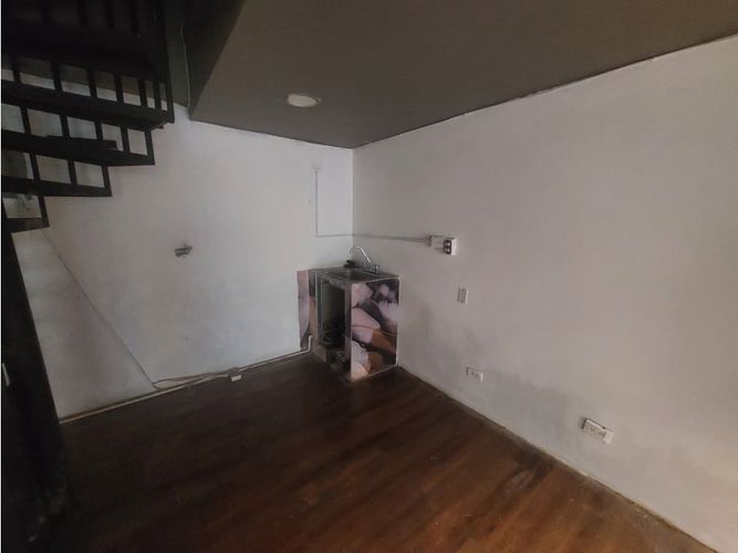 Local en arriendo en La Candelaria, Medellín, 40 m² · foto 6 de 8