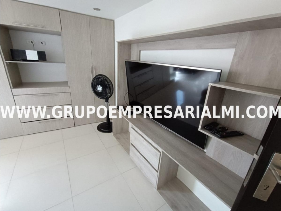 Apartaestudio en venta en El Poblado, Medellín 3