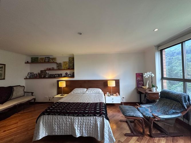 Apartamento de 3 alcobas en arriendo en El Poblado, Medellín, 238 m² · foto 16 de 20