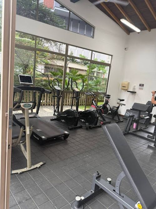 Apartamento de 3 alcobas en arriendo en Cumbres, Envigado, 76 m² · foto 13 de 16