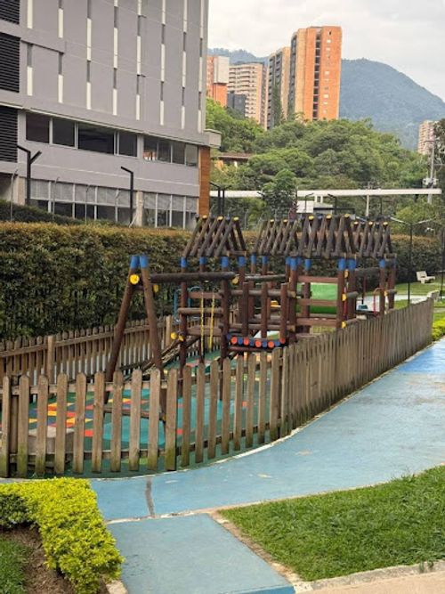 Apartamento de 3 alcobas en arriendo en Cumbres, Envigado, 76 m² · foto 16 de 16