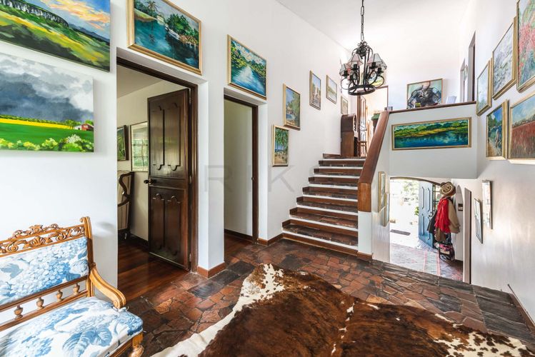 Casa de 4 alcobas en venta en Santa Ana, Bogotá, 350 m² · foto 10 de 17